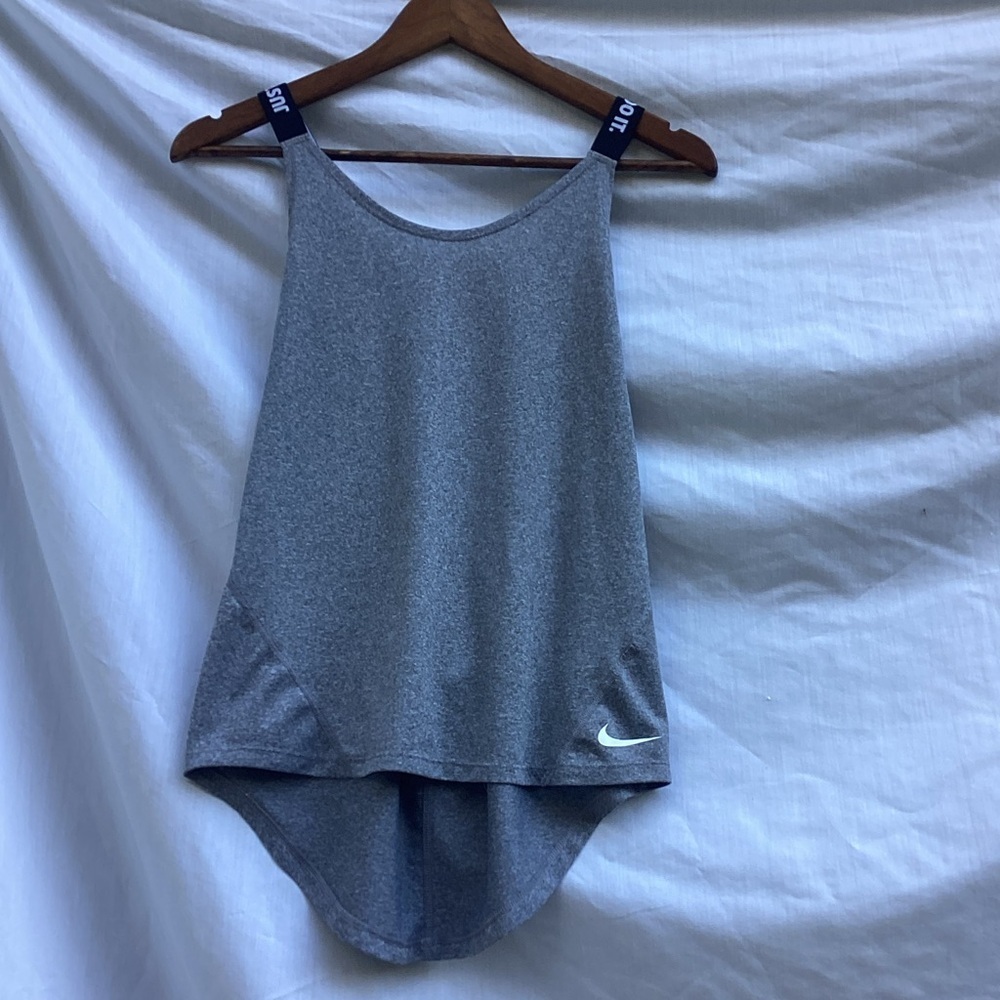 Nike gray dry fit athletic sleeveless top, size XS